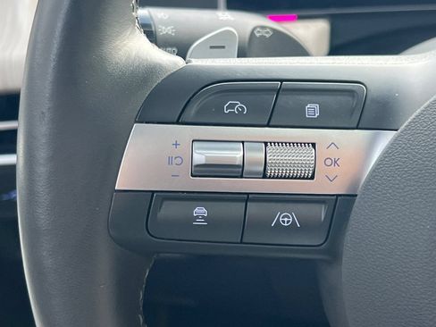 Used 2025 Hyundai Sonata Limited FWD image 33