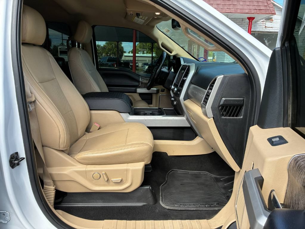 Used 2019 Ford F250 Lariat w/ Lariat Ultimate Package AWD/4WD image 15