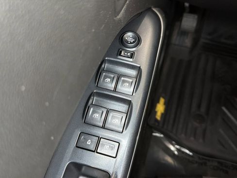 Used 2015 Chevrolet Colorado LT w/ LT Convenience Package image 19