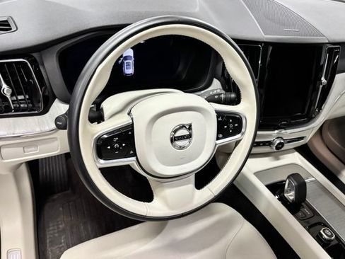 Used 2024 Volvo XC60 B5 Plus w/ Protection Package Premier AWD/4WD image 16
