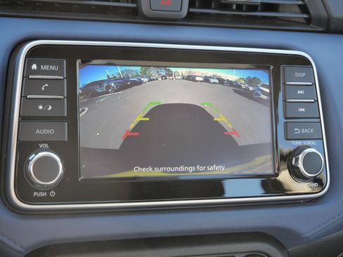 Used 2023 Nissan Versa SV image 35