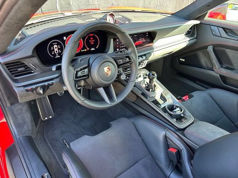 Certified 2026 Porsche 911 GT3 RWD image 4