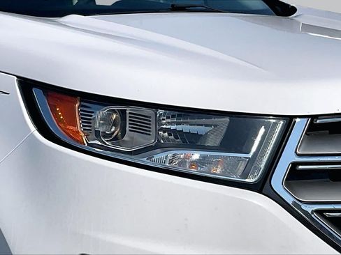 Used 2016 Ford Edge SE FWD image 24