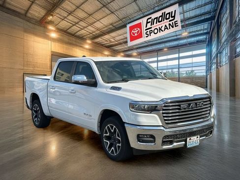 Used 2025 RAM 1500 Laramie AWD/4WD image 2