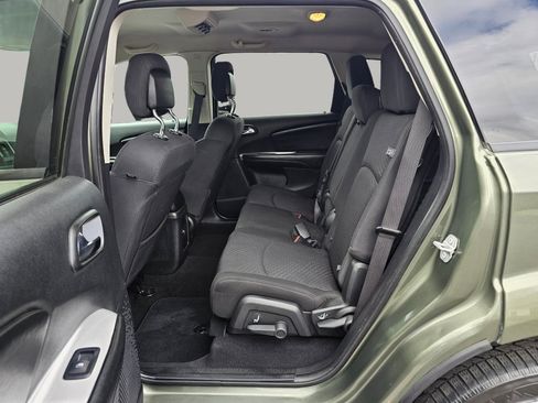 Used 2018 Dodge Journey SE w/ Popular Equipment Group image 23