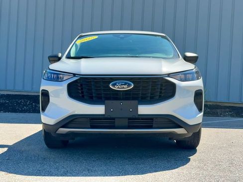 Used 2025 Ford Escape Active AWD/4WD image 3