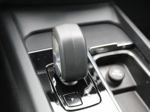 Used 2023 Volvo S60 B5 Plus w/ Climate Package image 27