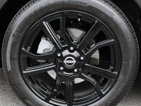 Certified 2024 Nissan Kicks SV w/ Interior Electronics Package image 9