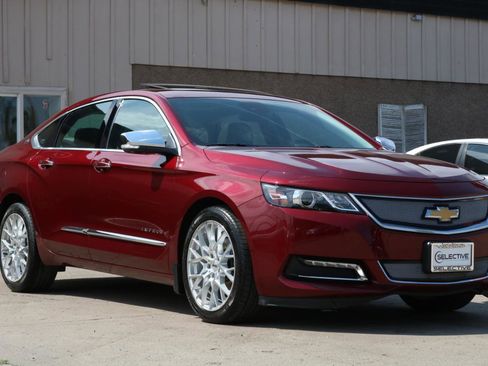 Used 2017 Chevrolet Impala Premier w/ Enhanced Convenience Package FWD image 5