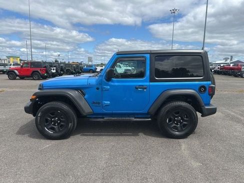 Used 2021 Jeep Wrangler Sport AWD/4WD image 3