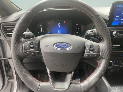 Used 2025 Ford Escape ST-Line AWD/4WD image 17