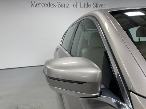 Used 2020 BMW 750i xDrive w/ Executive Package AWD/4WD image 12