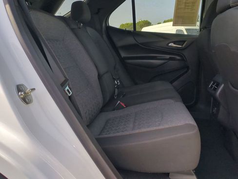 Used 2024 Chevrolet Equinox LT AWD/4WD image 32