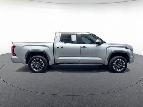 Used 2024 Toyota Tundra Limited AWD/4WD image 7