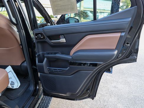 Certified 2025 Toyota 4Runner Limited RWD image 32