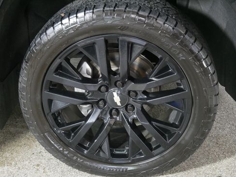 Used 2020 Chevrolet Silverado 1500 RST AWD/4WD image 15