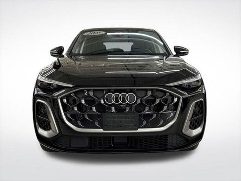 Certified 2025 Audi Q5 Premium Plus w/ Premium Plus AWD/4WD image 8