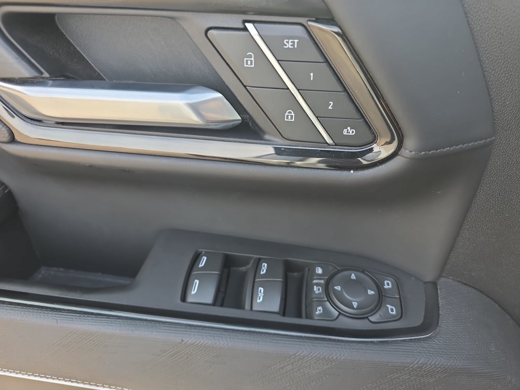 Certified 2025 GMC Sierra 2500 AT4X AWD/4WD image 31