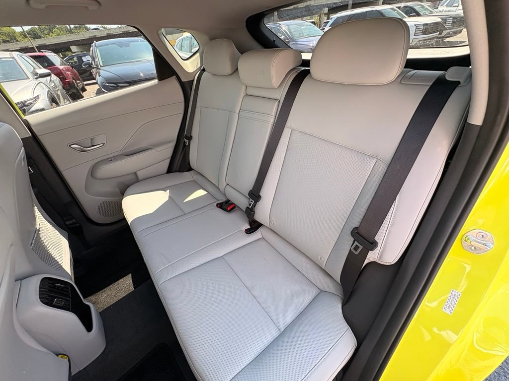 Used 2025 Hyundai Kona Limited AWD/4WD image 26