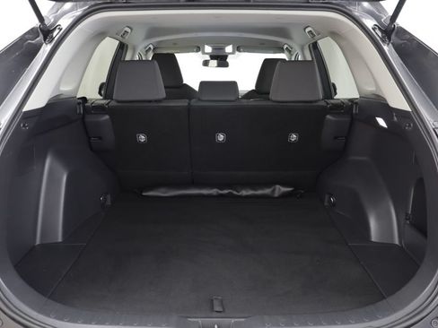 Used 2024 Toyota RAV4 XLE FWD image 18