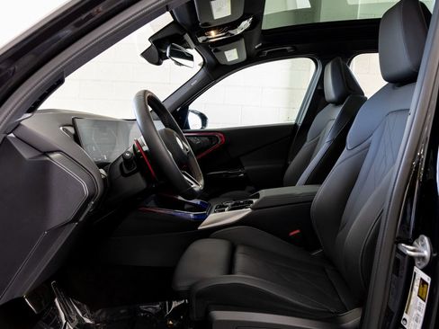 Certified 2025 BMW X3 M50 image 15