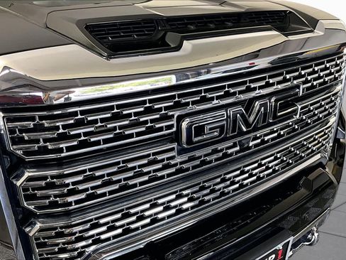 Used 2023 GMC Sierra 3500 Denali AWD/4WD image 29