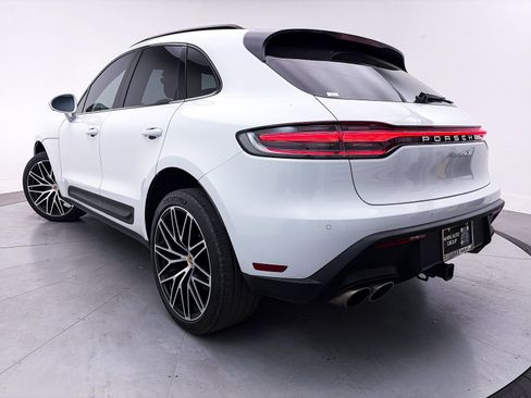 Used 2023 Porsche Macan S image 2