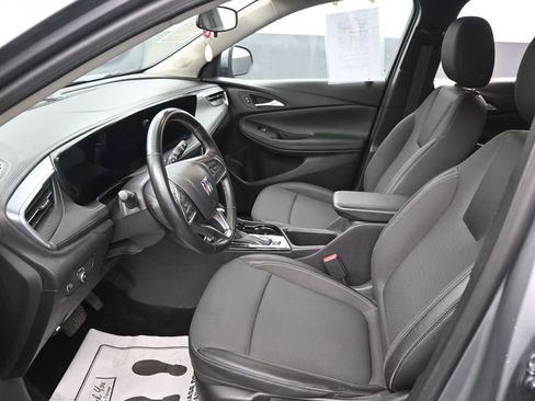 Used 2024 Buick Encore GX Preferred FWD image 21
