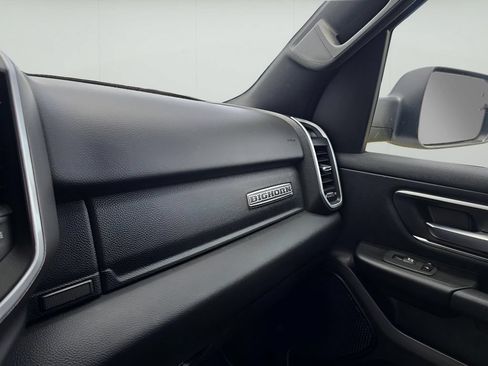 Used 2022 RAM 1500 Big Horn w/ Night Edition AWD/4WD image 22