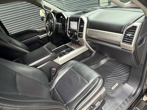 Used 2019 Ford F250 Lariat w/ Lariat Ultimate Package AWD/4WD image 19