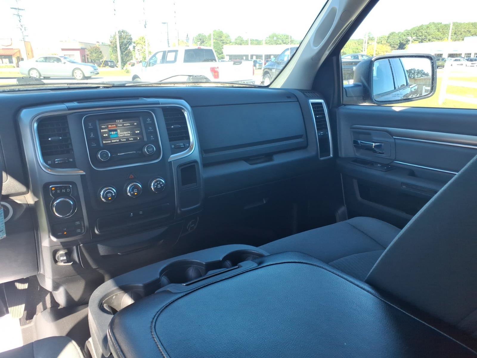 Used 2024 RAM 1500 Classic SLT AWD/4WD image 11