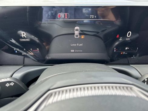 New 2026 Nissan Sentra SR w/ Floor Mat Package FWD image 33