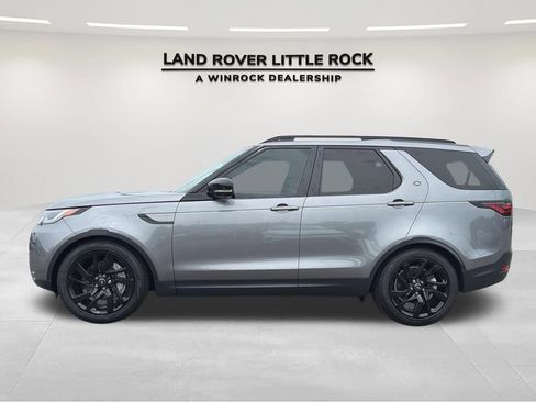 Used 2025 Land Rover Discovery S AWD/4WD image 6