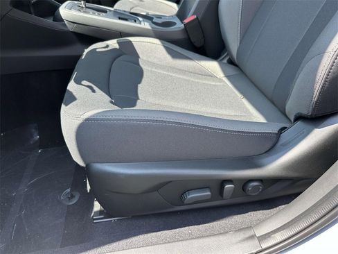 Certified 2025 Subaru Crosstrek 2.0i Premium image 15