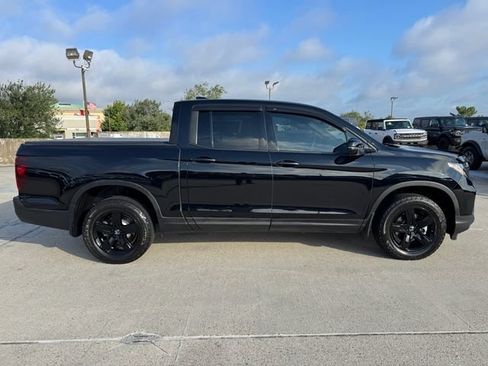 Used 2023 Honda Ridgeline Black Edition image 4