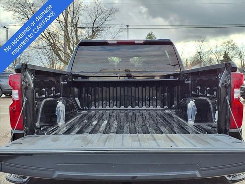 Used 2022 Chevrolet Silverado 1500 Custom Trail Boss w/ LPO, Dark Essentials Package image 11