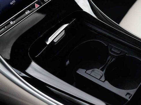 Used 2026 Mercedes-Benz C 300 4MATIC Sedan image 24