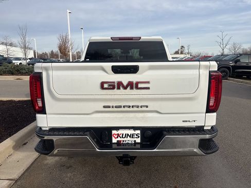 Used 2025 GMC Sierra 1500 SLT AWD/4WD image 6