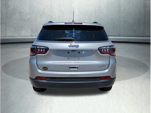 Used 2022 Jeep Compass Latitude AWD/4WD image 5