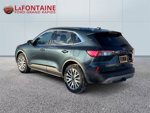 Used 2022 Ford Escape Titanium w/ Class II Trailer Tow Package image 5