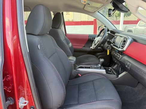 Used 2021 Toyota Tacoma SR5 RWD image 28