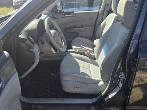 Used 2011 Subaru Forester 2.5X Premium w/ All-Weather Pkg AWD/4WD image 6