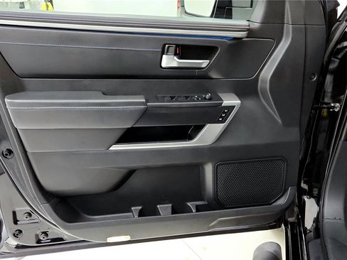 Used 2023 Toyota Tundra Platinum image 32