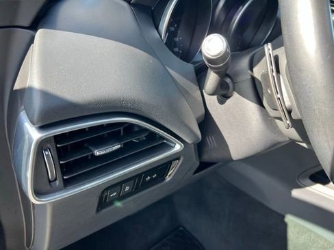 Used 2020 Jaguar F-PACE Premium image 29