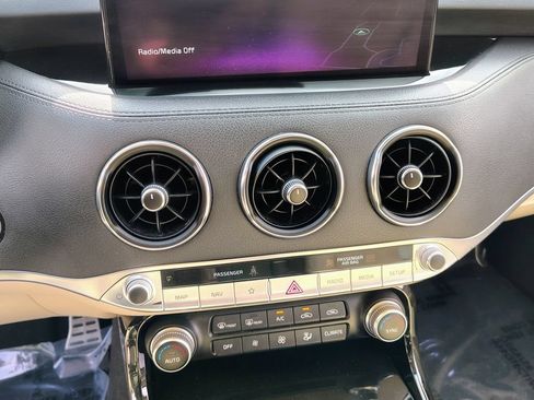 Used 2022 Kia Stinger GT-Line w/ Sun & Sound Package AWD/4WD image 27