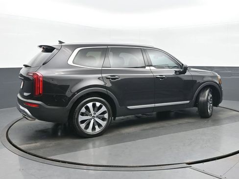 Used 2022 Kia Telluride S image 3