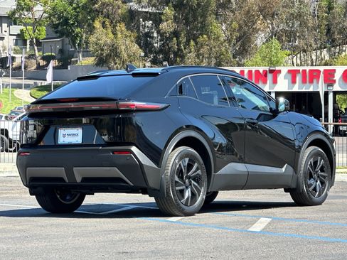 New 2026 Toyota C-HR AWD/4WD image 5