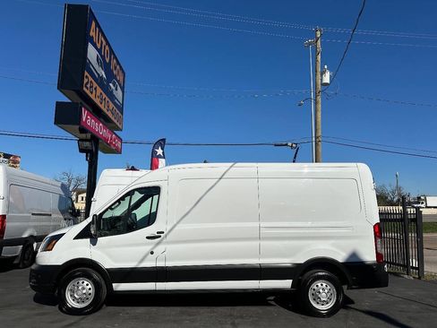 Used 2020 Ford Transit 250 Medium Roof AWD image 7