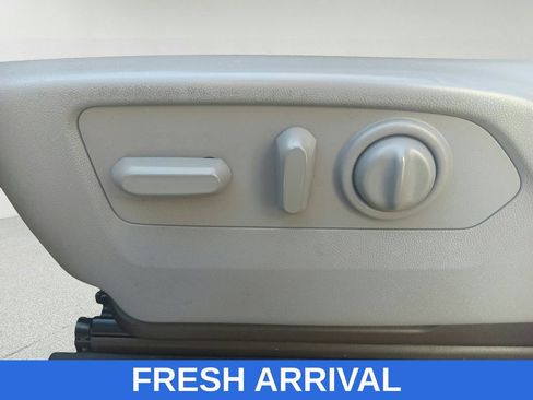 Used 2021 Chevrolet Silverado 1500 LT RWD image 19