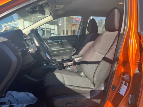 Used 2022 Nissan Rogue Sport SV image 19